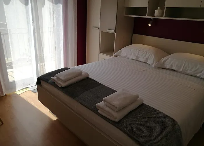 Lejlighed Benika Bol